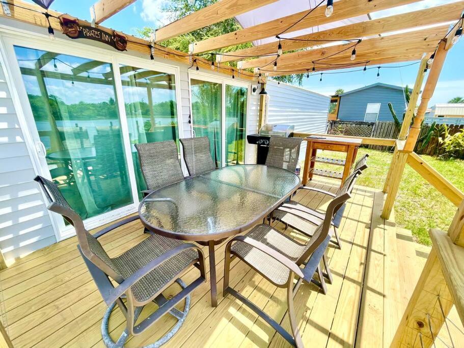 Merrit Island Waterfront House Lots Of Parking Villa Merritt Island Bagian luar foto