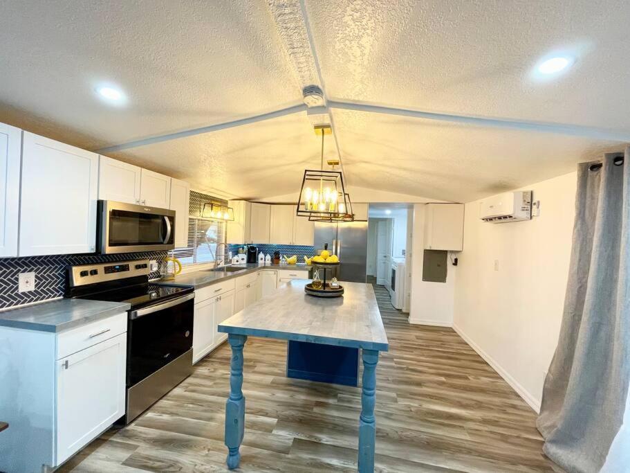 Merrit Island Waterfront House Lots Of Parking Villa Merritt Island Bagian luar foto